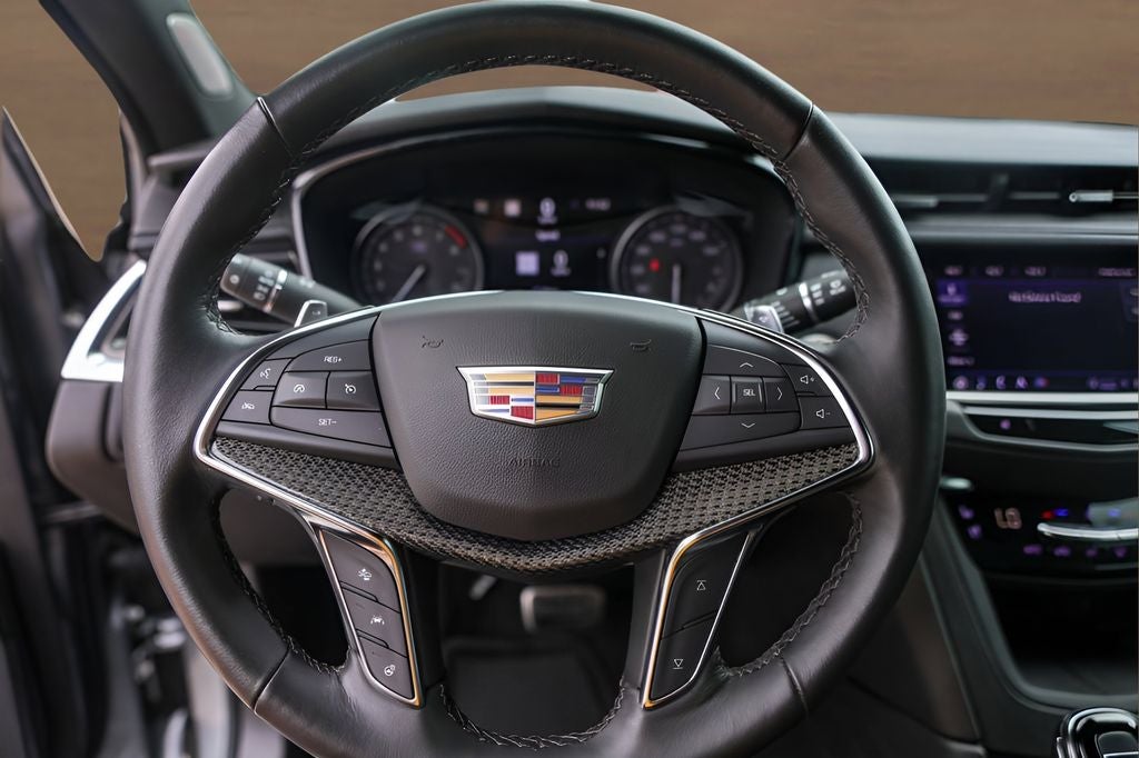 2023 Cadillac XT5 Sport