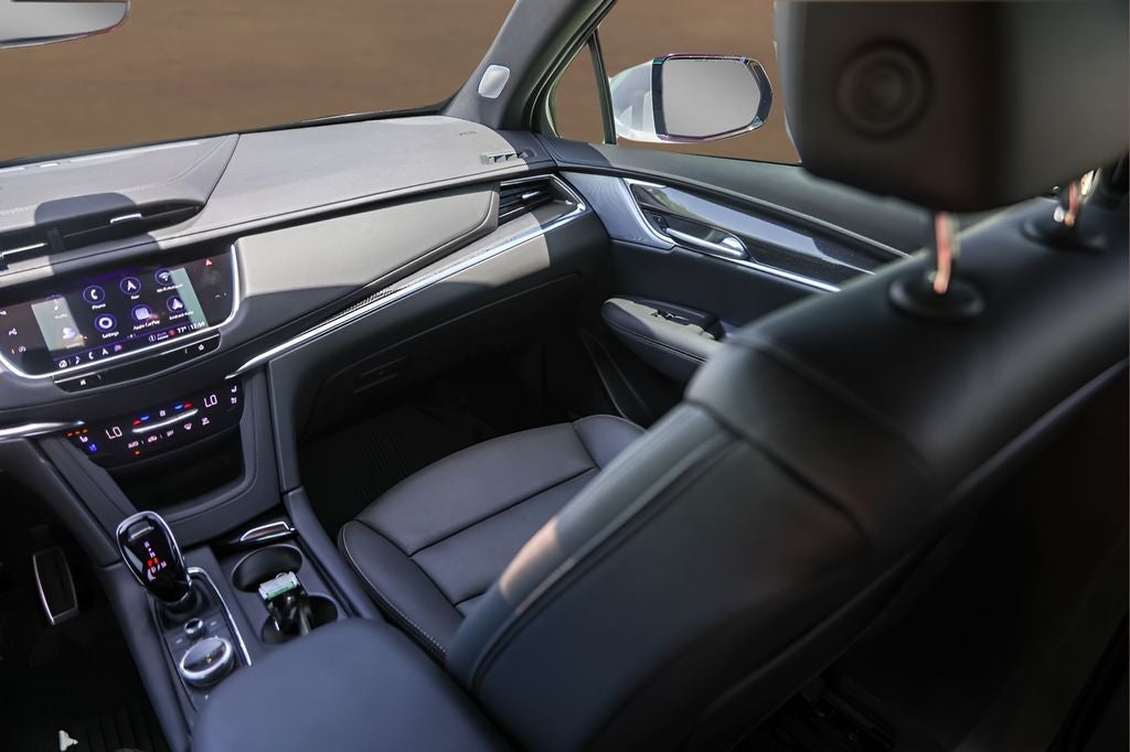 2026 Cadillac XT5 Sport
