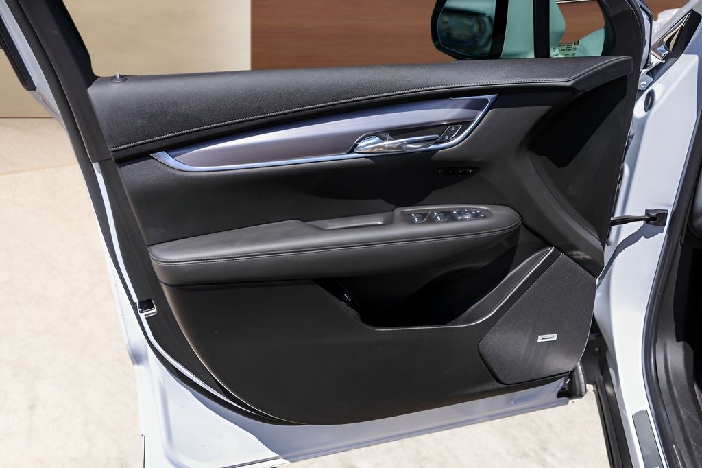 2025 Cadillac XT6 Luxury
