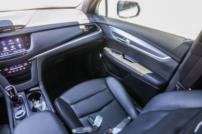 2025 Cadillac XT6 Luxury