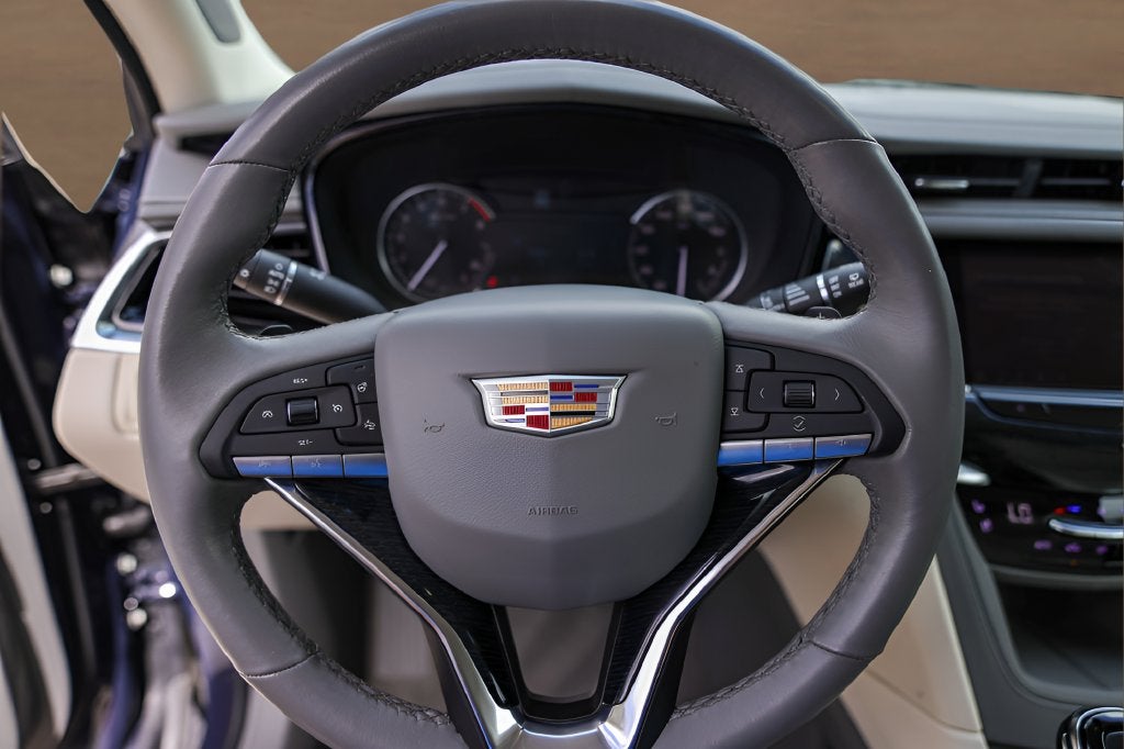 2025 Cadillac XT6 Premium Luxury