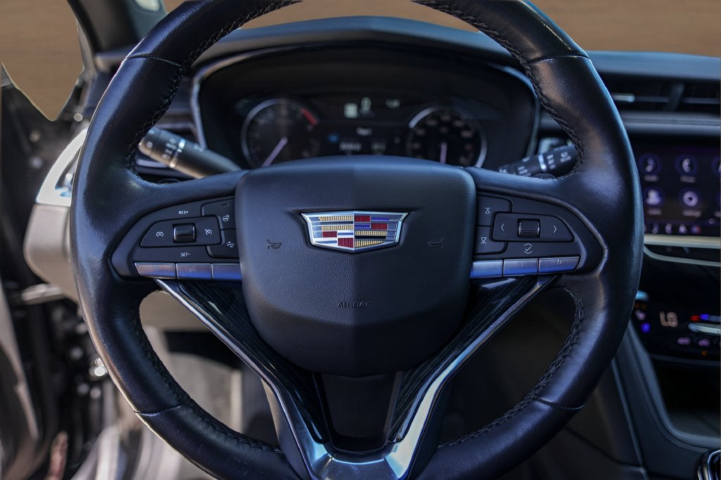 2025 Cadillac XT6 Premium Luxury
