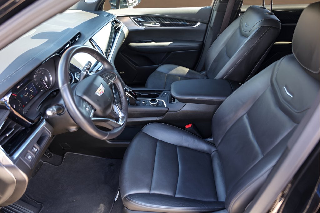 2025 Cadillac XT6 Premium Luxury