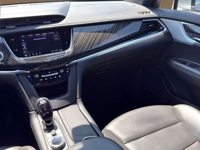 2025 Cadillac XT6 Premium Luxury