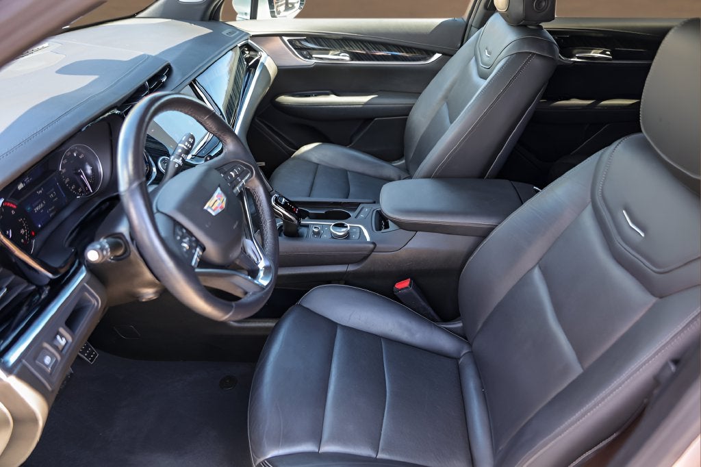 2025 Cadillac XT6 Premium Luxury