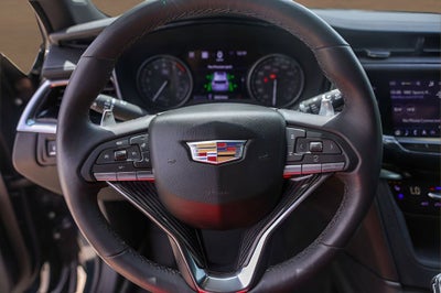 2024 Cadillac XT6 Sport