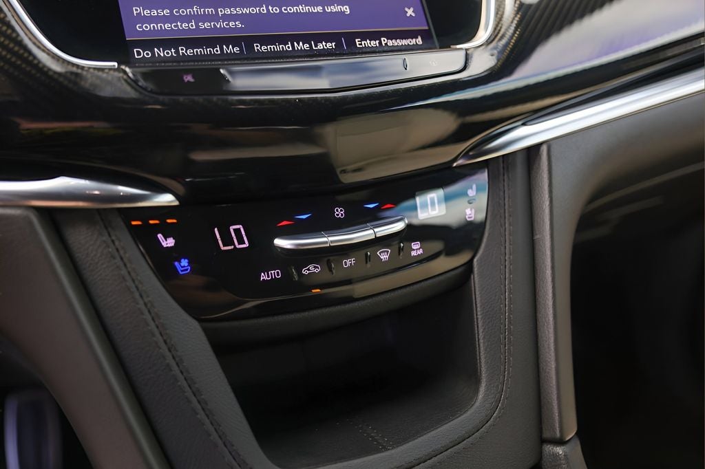 2023 Cadillac XT6 Sport