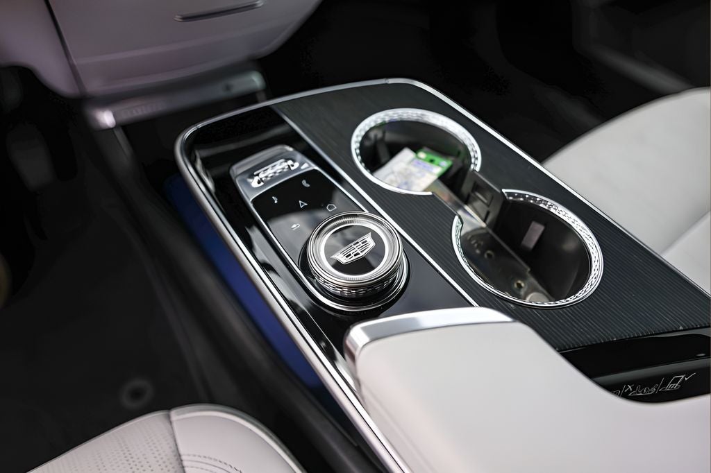 2024 Cadillac LYRIQ Luxury
