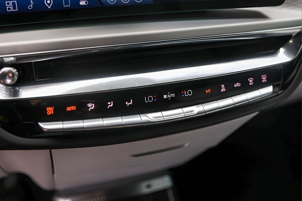 2025 Cadillac LYRIQ Luxury