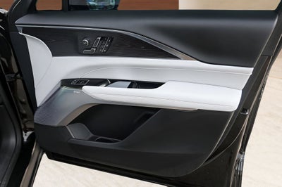 2025 Cadillac LYRIQ Luxury