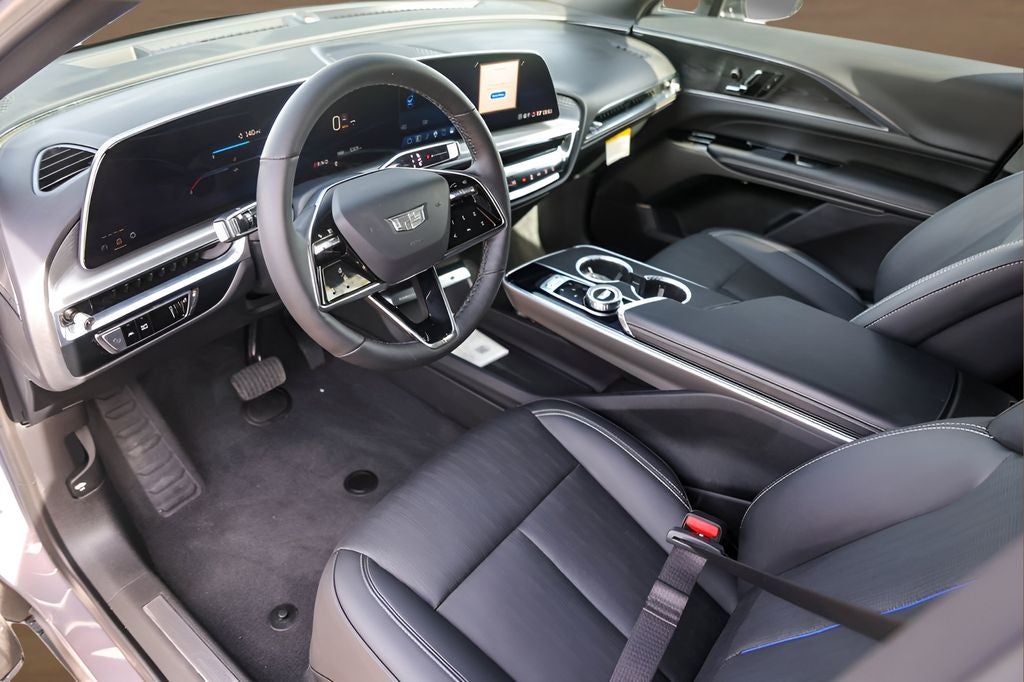 2024 Cadillac LYRIQ Sport