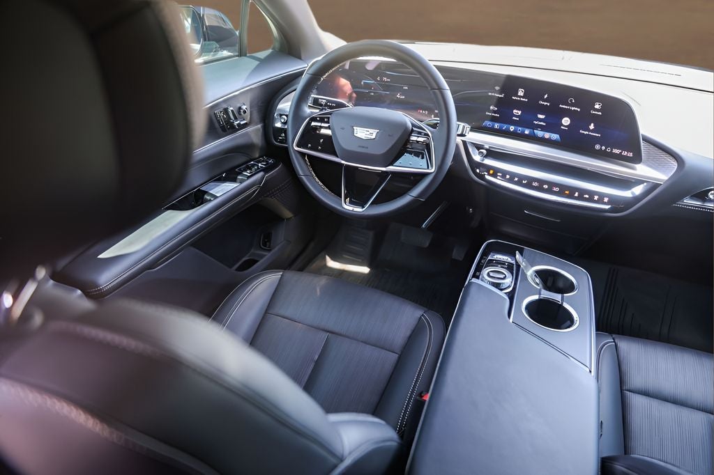 2024 Cadillac LYRIQ Sport