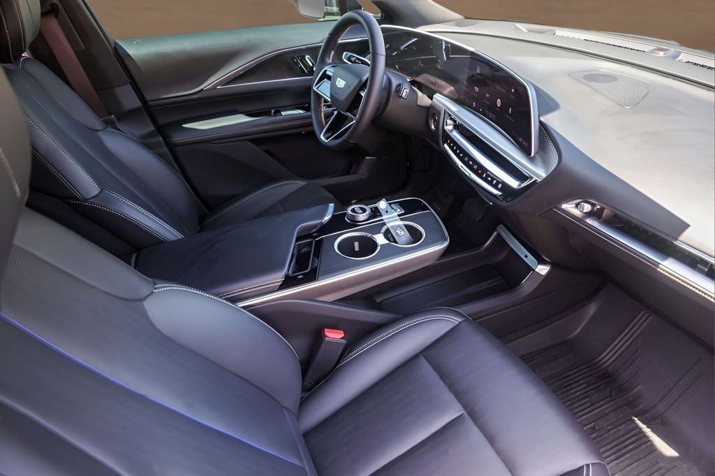 2024 Cadillac LYRIQ Sport