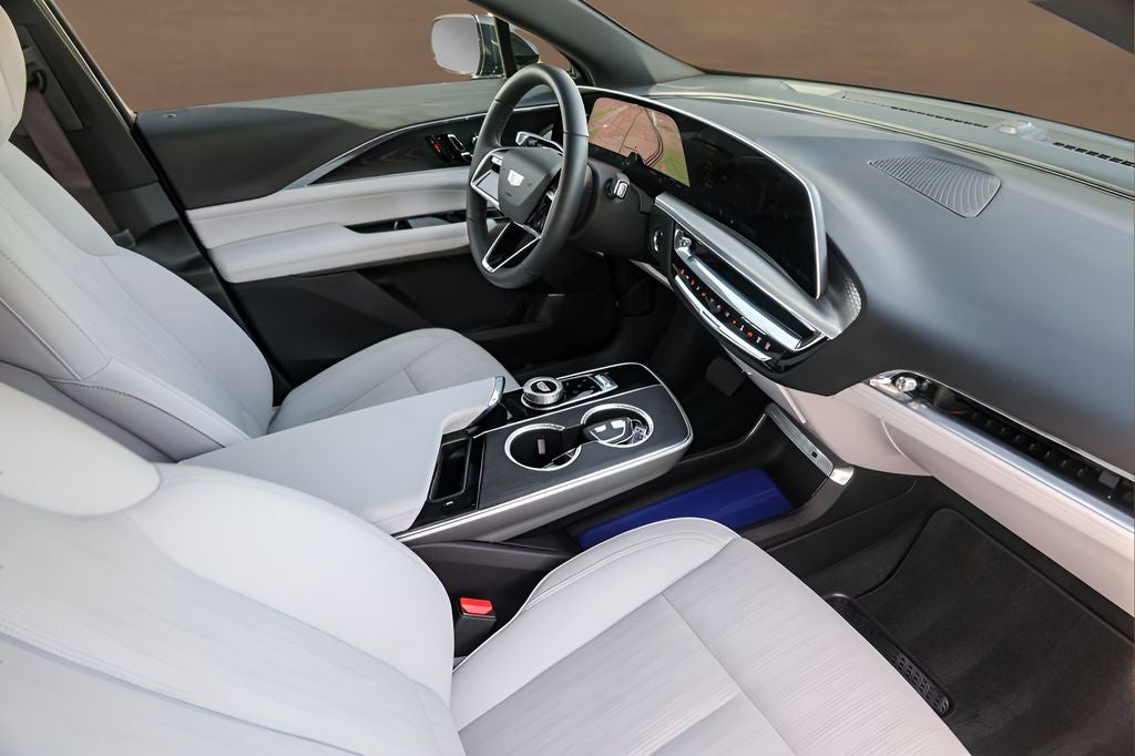 2024 Cadillac LYRIQ Sport