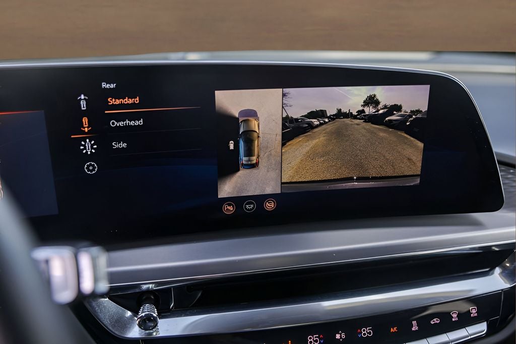 2024 Cadillac LYRIQ Sport