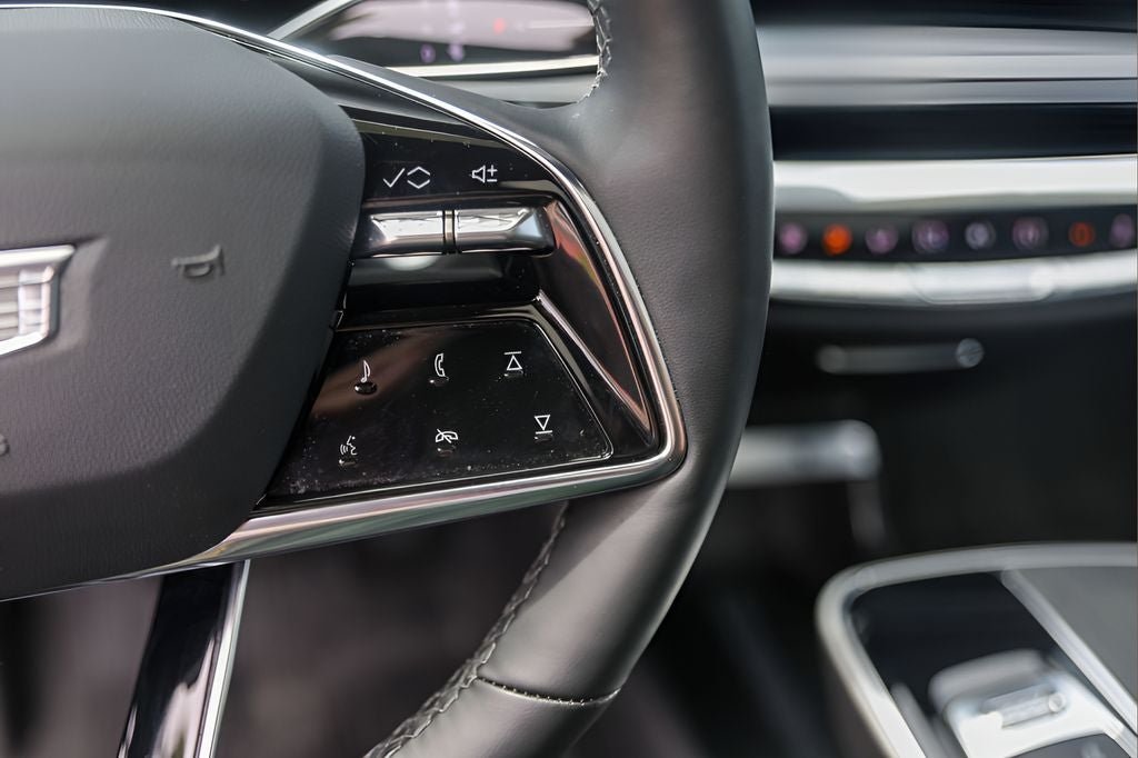 2024 Cadillac LYRIQ Sport