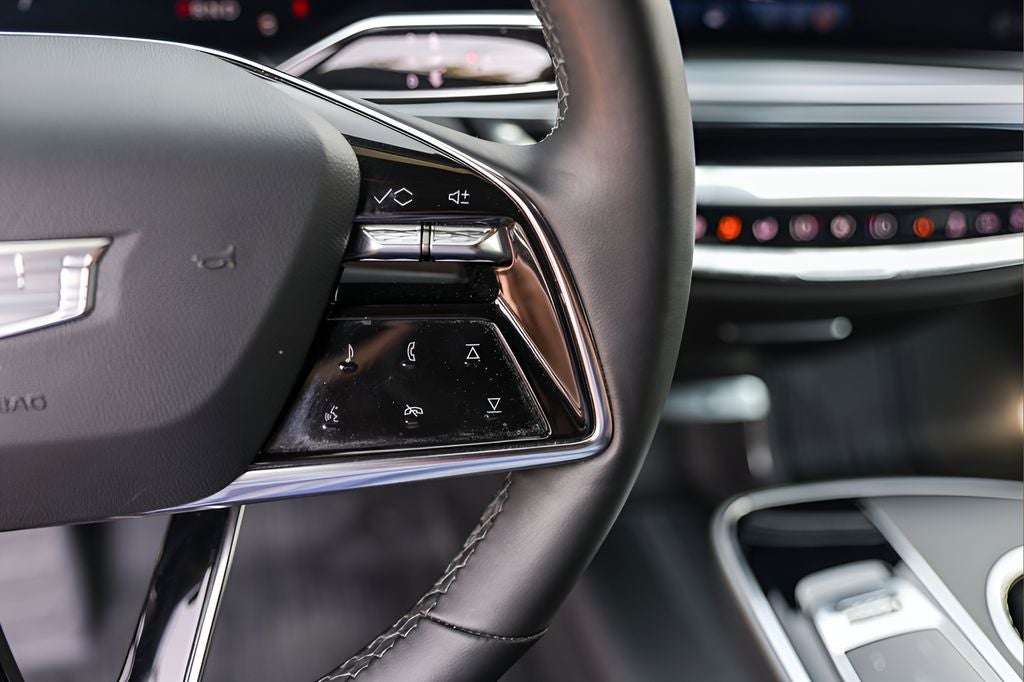 2024 Cadillac LYRIQ Sport