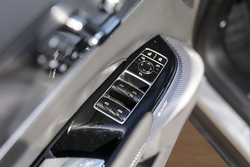 2025 Cadillac LYRIQ Luxury