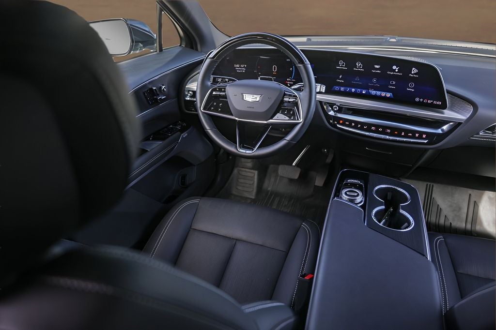 2025 Cadillac LYRIQ Luxury