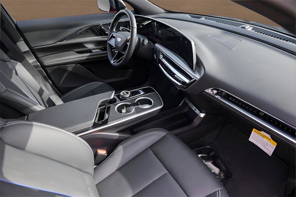 2024 Cadillac LYRIQ Sport