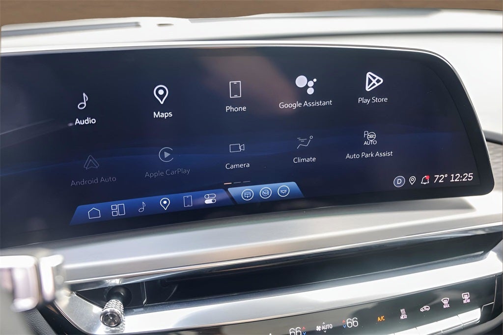 2024 Cadillac LYRIQ Sport