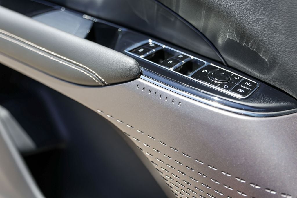 2024 Cadillac LYRIQ Sport
