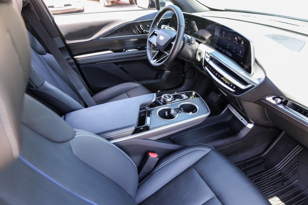 2024 Cadillac LYRIQ Sport