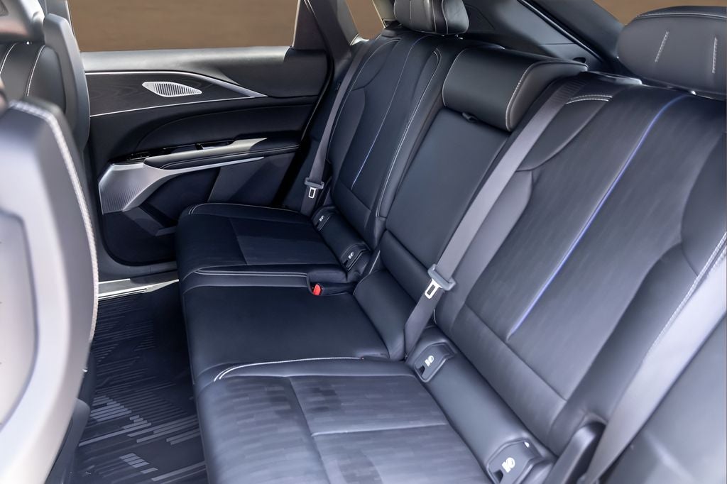 2025 Cadillac LYRIQ Luxury