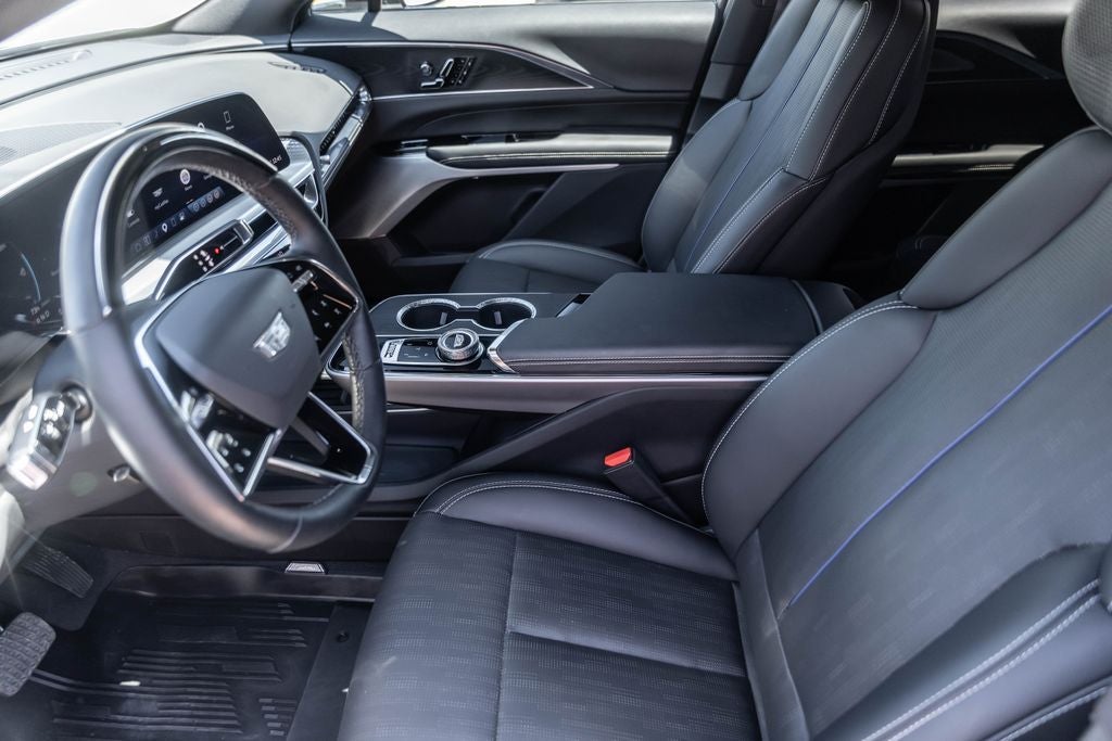 2025 Cadillac LYRIQ Luxury