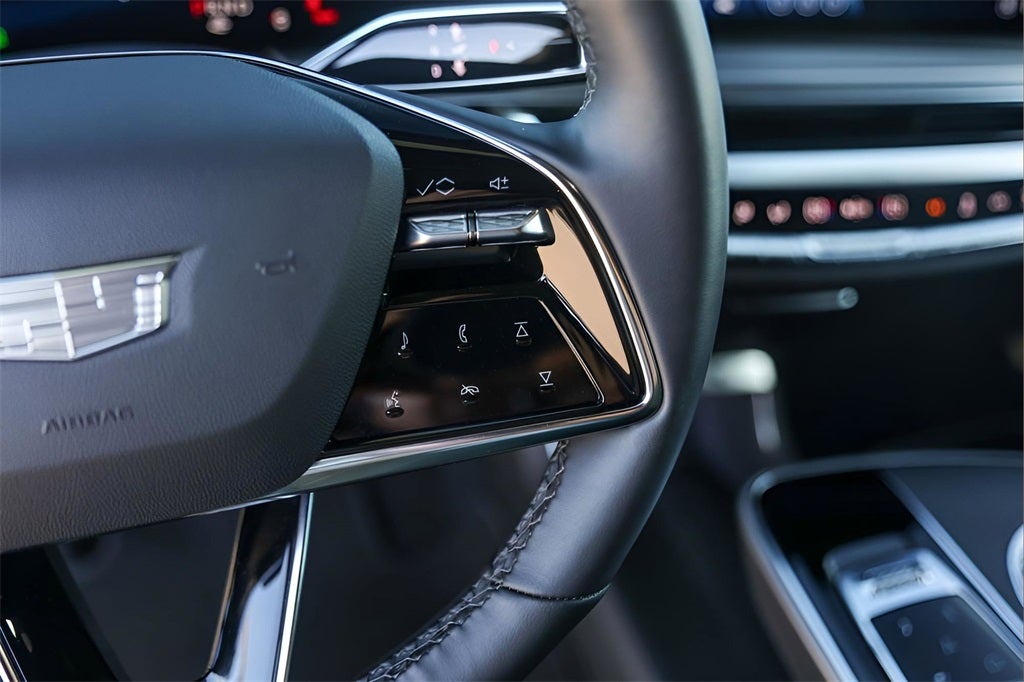 2025 Cadillac LYRIQ Sport