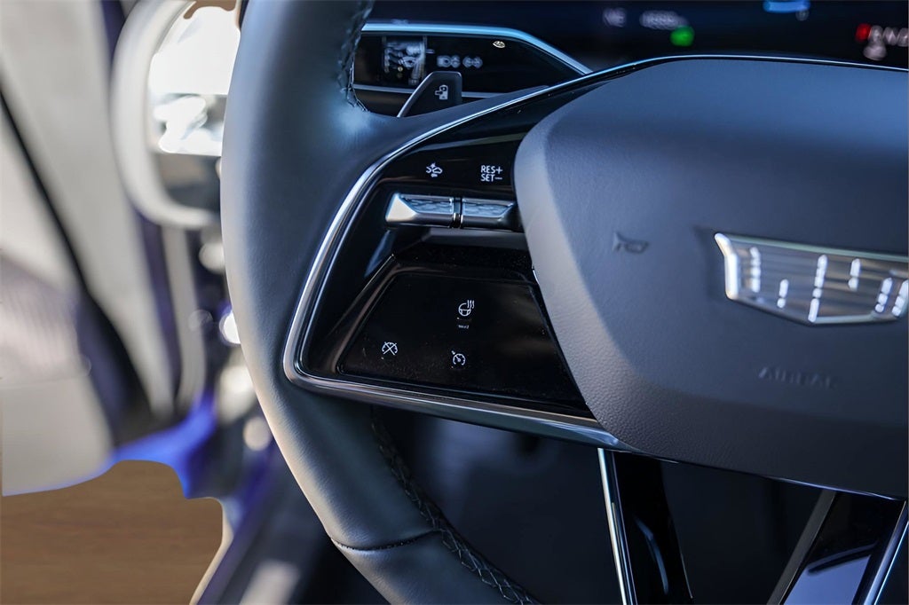 2025 Cadillac LYRIQ Sport