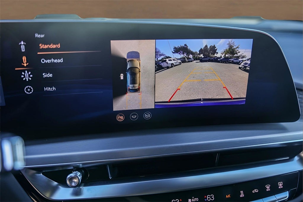 2025 Cadillac LYRIQ Sport