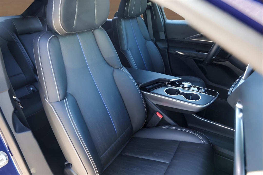 2025 Cadillac LYRIQ Sport