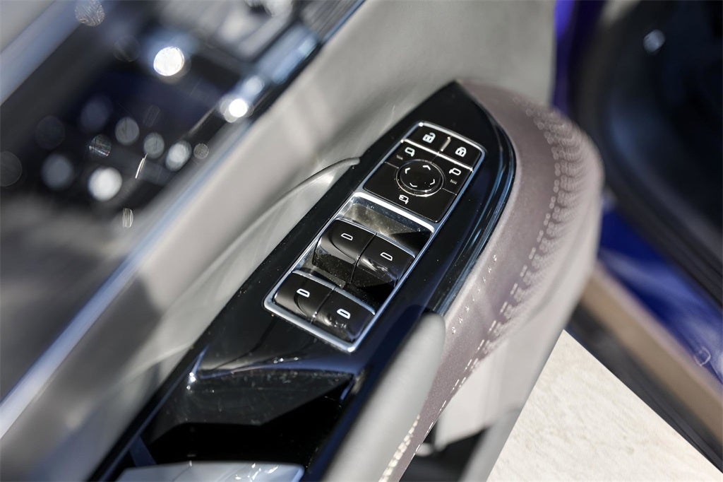 2025 Cadillac LYRIQ Sport