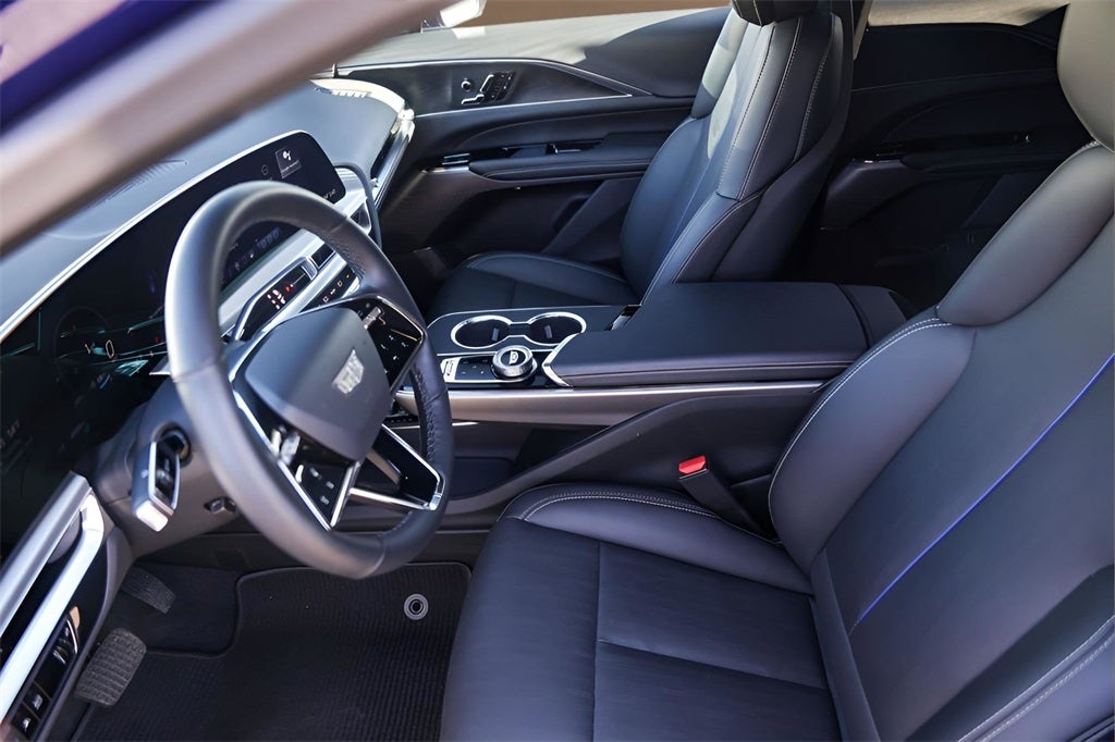 2025 Cadillac LYRIQ Sport