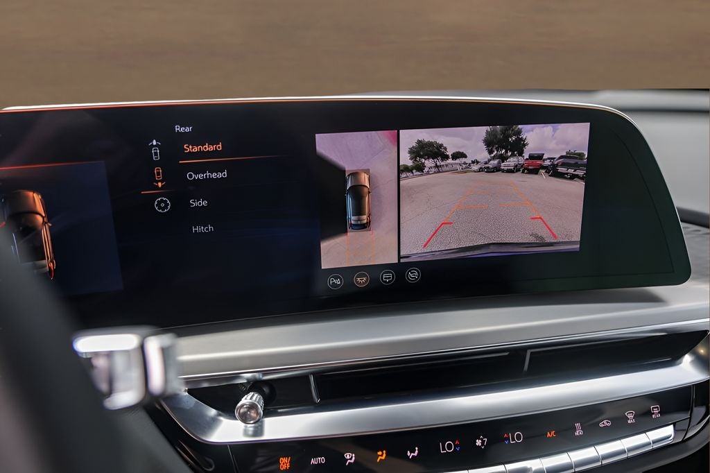 2025 Cadillac LYRIQ Sport