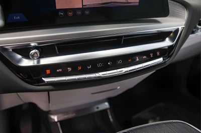 2025 Cadillac LYRIQ Sport