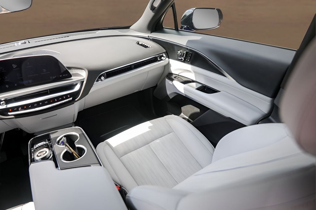 2025 Cadillac LYRIQ Sport