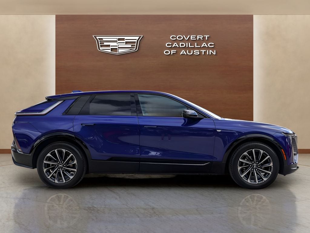2025 Cadillac LYRIQ Sport