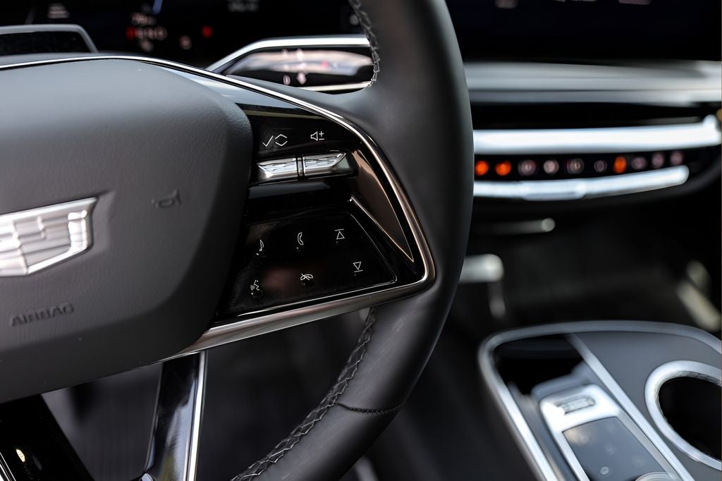 2025 Cadillac LYRIQ Sport