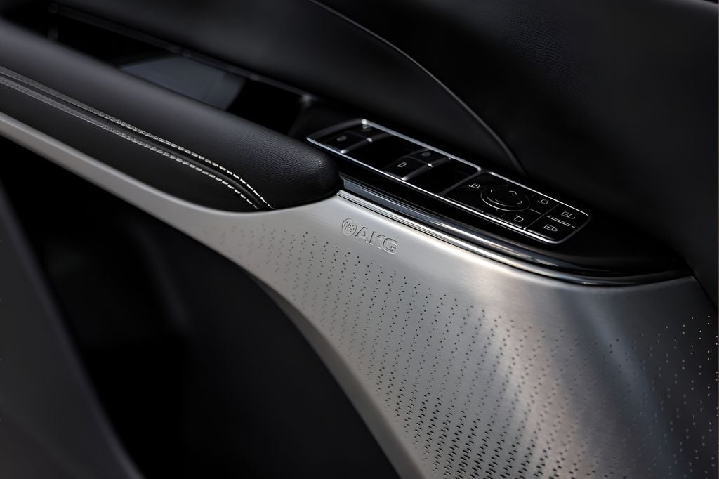 2025 Cadillac LYRIQ Sport
