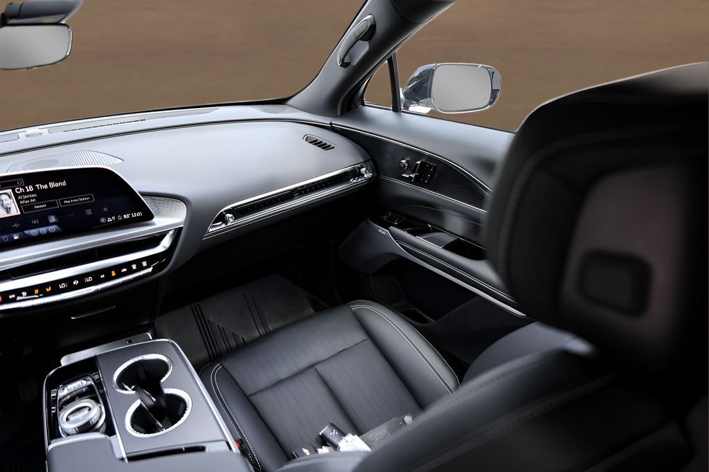 2025 Cadillac LYRIQ Sport