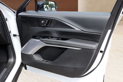 2025 Cadillac LYRIQ Sport