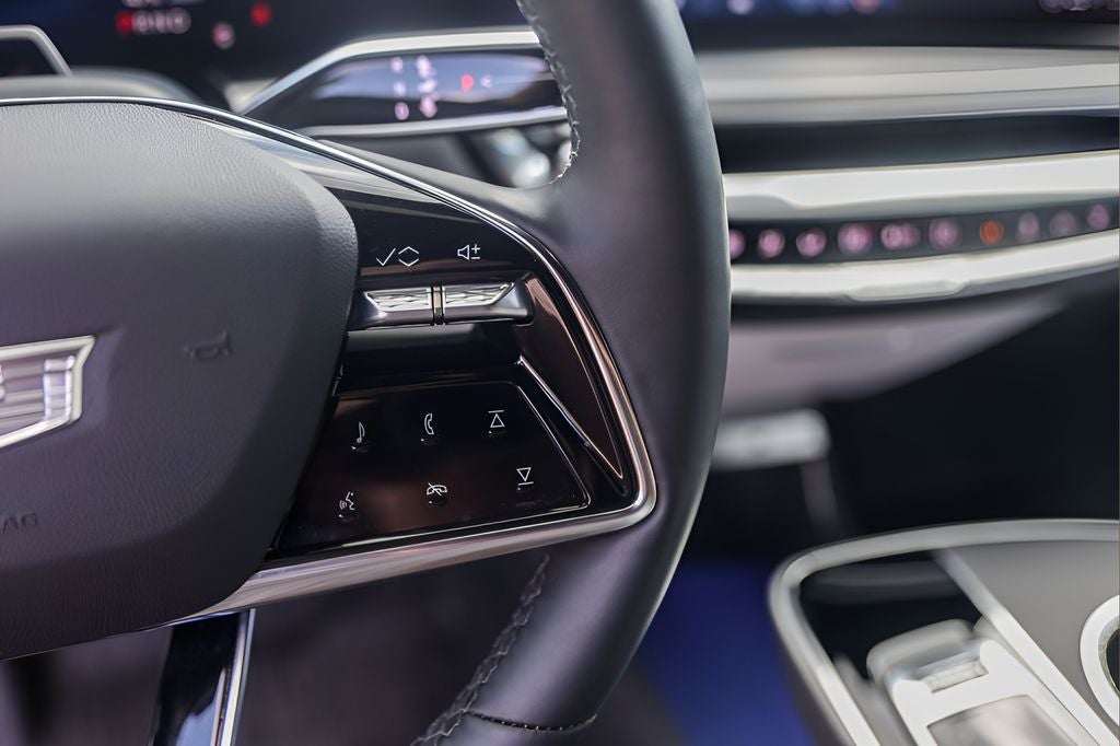 2025 Cadillac LYRIQ Sport