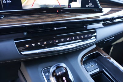 2024 Cadillac Escalade Luxury