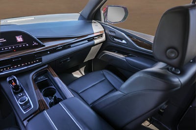 2024 Cadillac Escalade Luxury