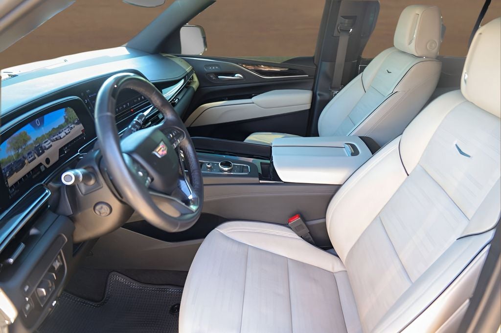 2023 Cadillac Escalade Sport