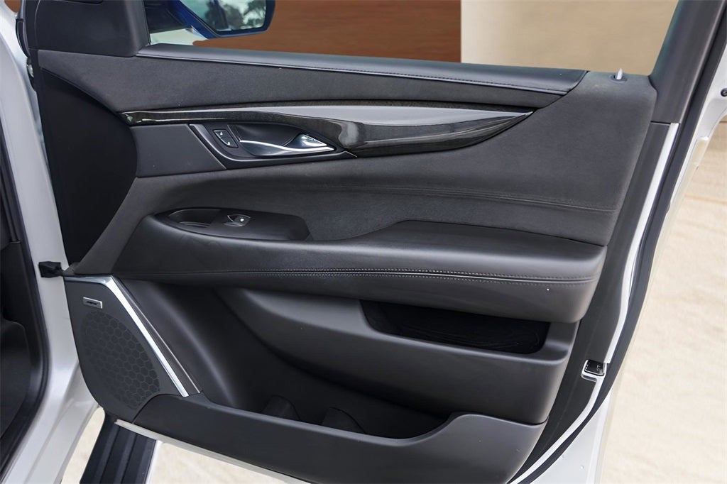 2020 Cadillac Escalade Platinum Edition