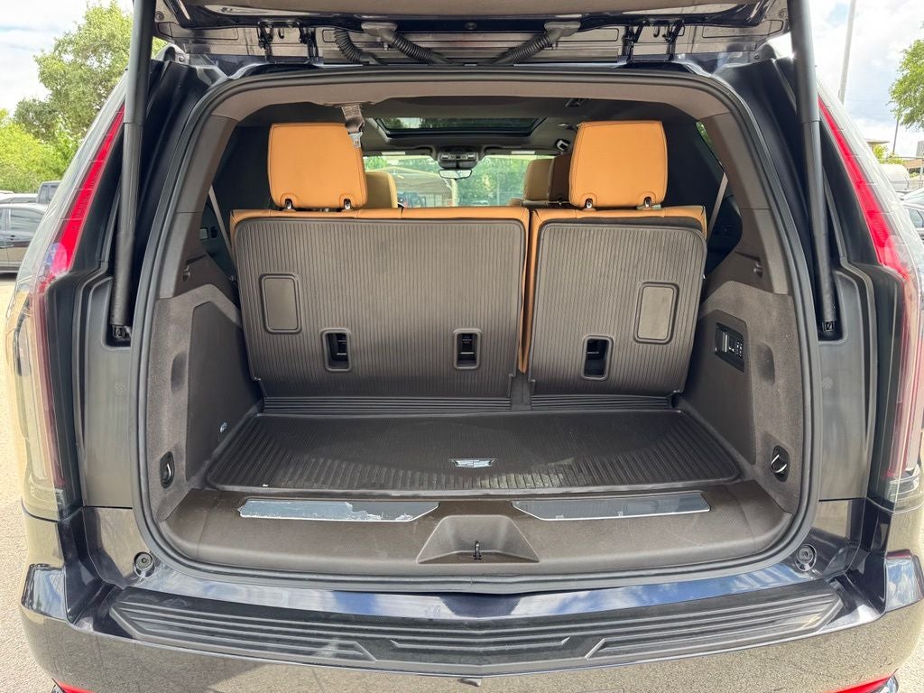 2024 Cadillac Escalade Sport