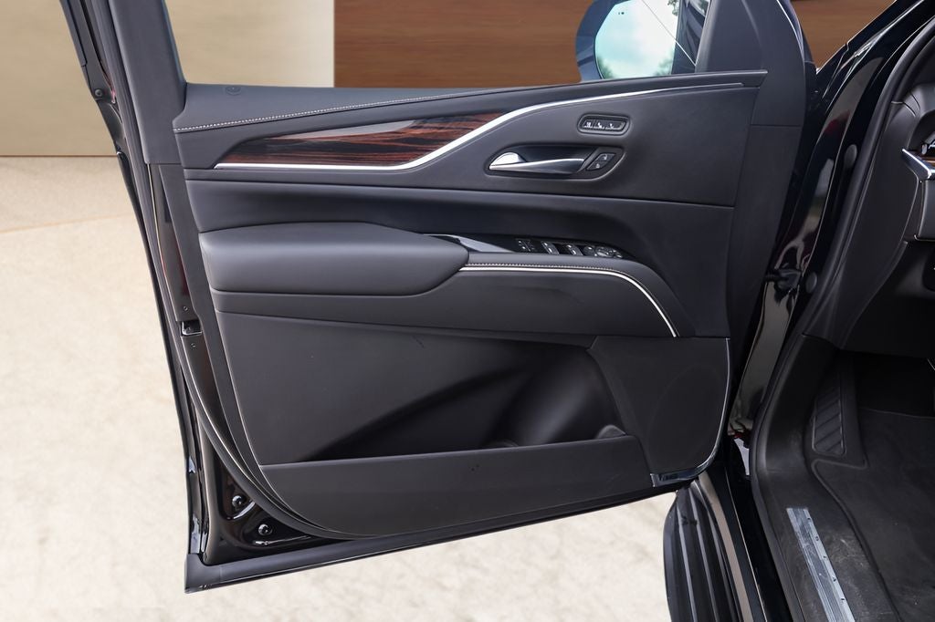 2022 Cadillac Escalade ESV Premium